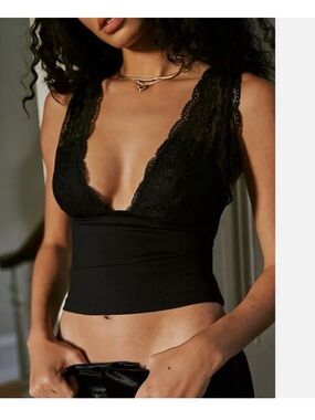 Free People power play camo BLACK INTIMATELY NWT NEVER WORN